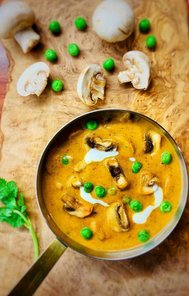 Shahi mushroom matar